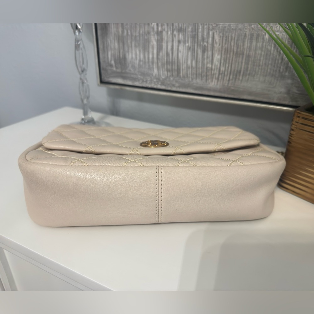 Tory Burch Willa Quoted Leather Crossbody Shoulder Bag – Cream - Picture 8 of 13